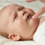 Tips Merawat Kulit Bayi yang Kering dan Kusam agar Tetap Lembut dan Sehat