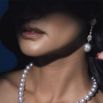 Tidak Semua Berwarna Putih ? 7 Fakta Menarik Tentang Pearl Earrings Yang Jarang Diketahui